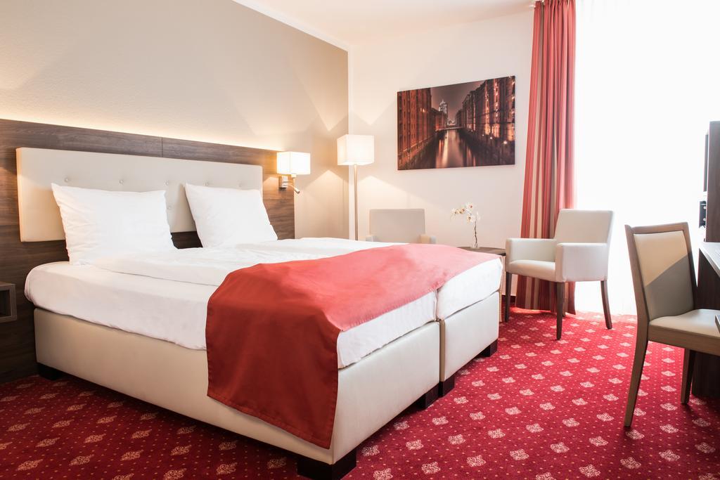 Hotel Novostar Gottingen Ngoại thất bức ảnh