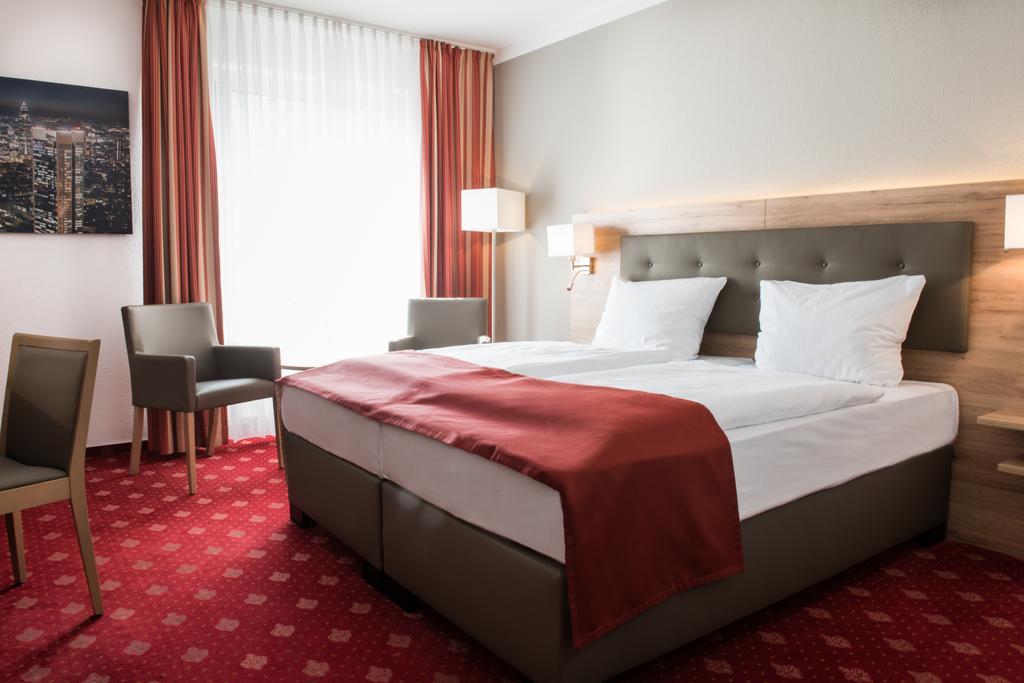 Hotel Novostar Gottingen Ngoại thất bức ảnh