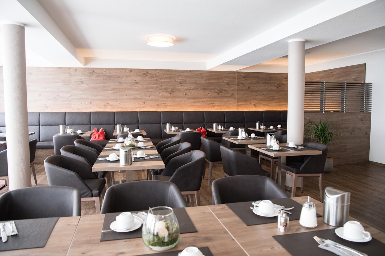 Hotel Novostar Gottingen Ngoại thất bức ảnh