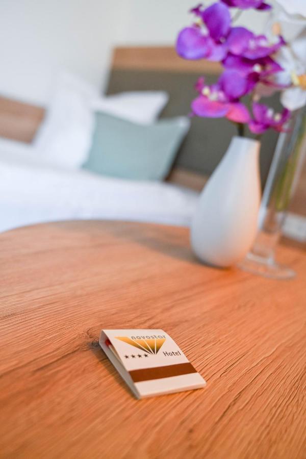 Hotel Novostar Gottingen Ngoại thất bức ảnh